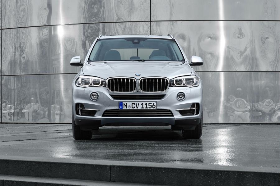  BMW X5 xDrive40e 2015 года  (фото 18 из 61)